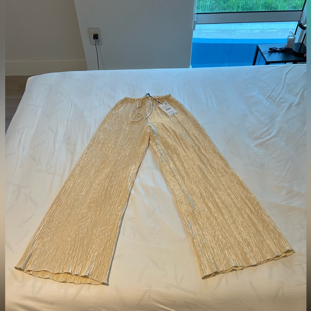 NWT BLOG FAVE ZARA Silk-satin Pleated Pants + top set in Gold/light yellow sizes - Picture 10 of 16
